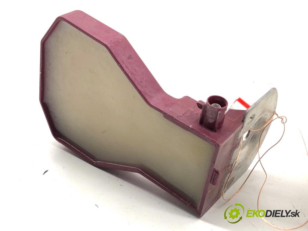 AUDI Q3 II SUV 2021 110 kW 35 TFSI Mild Hybrid 1498 Zosilňovač Antenní: 4M0035507 (Zosilňovač)