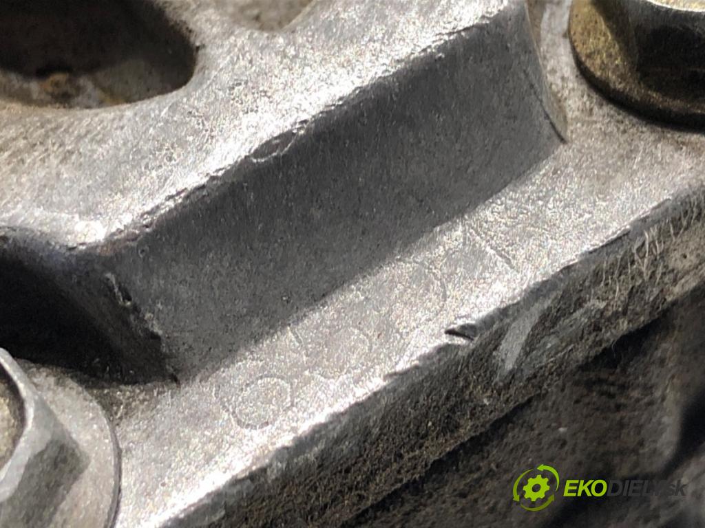 SUZUKI GRAND VITARA I samochód terenowy zamknięty 2001 68 kW 2.0 TD 4x4 (SQ 420D) 1998 Pumpa servočerpadlo  (Servočerpadlo)