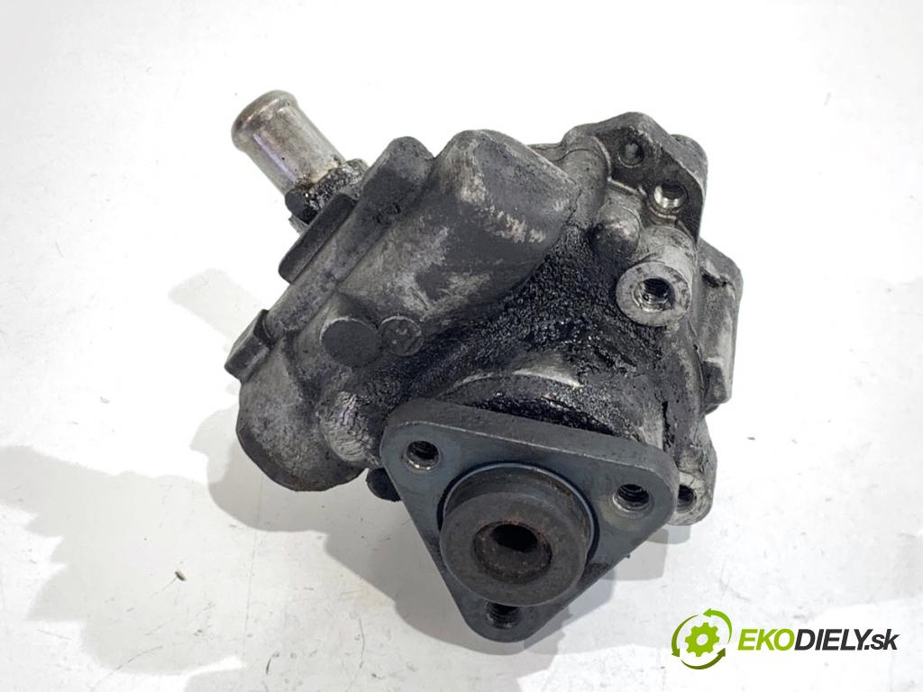 AUDI A4 B6 sedan 2004 96 kW 1.9 TDI 1896 pumpa servočerpadlo 8E0145155N (Servočerpadlo)