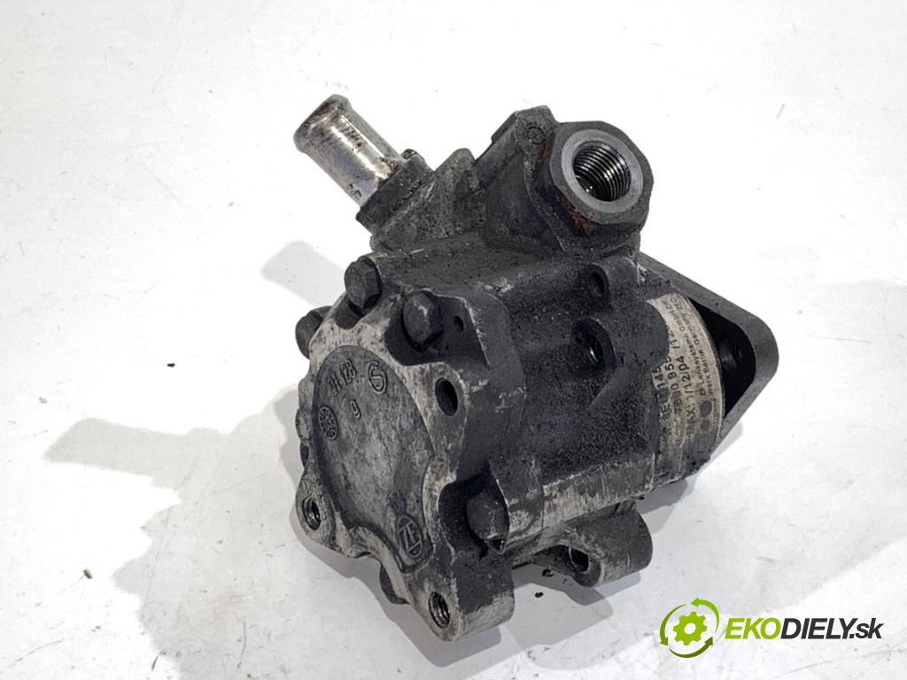 AUDI A4 B6 sedan 2004 96 kW 1.9 TDI 1896 pumpa servočerpadlo 8E0145155N (Servočerpadlo)