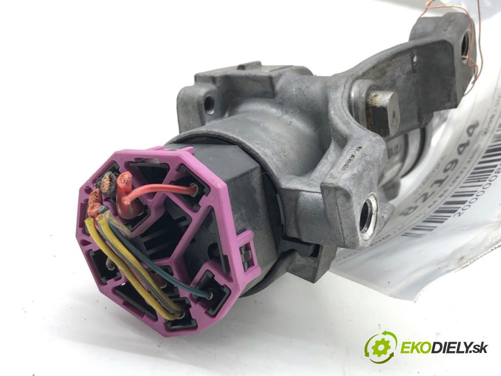 AUDI A4 B6 sedan 2004 96 kW 1.9 TDI 1896 spinačka 4B0905851G (Spínacia skrinka)