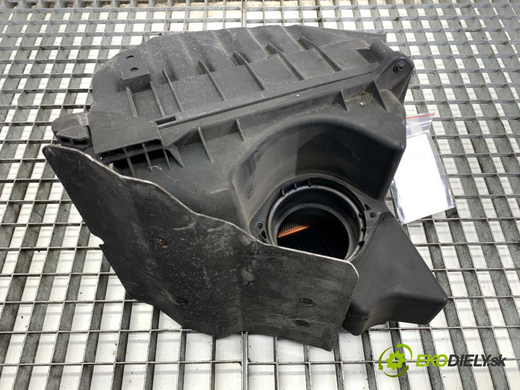 AUDI A4 B6 sedan 2004 96 kW 1.9 TDI 1896 Obal filtra vzduchu 038000183 (Obal vzduchového filtra)