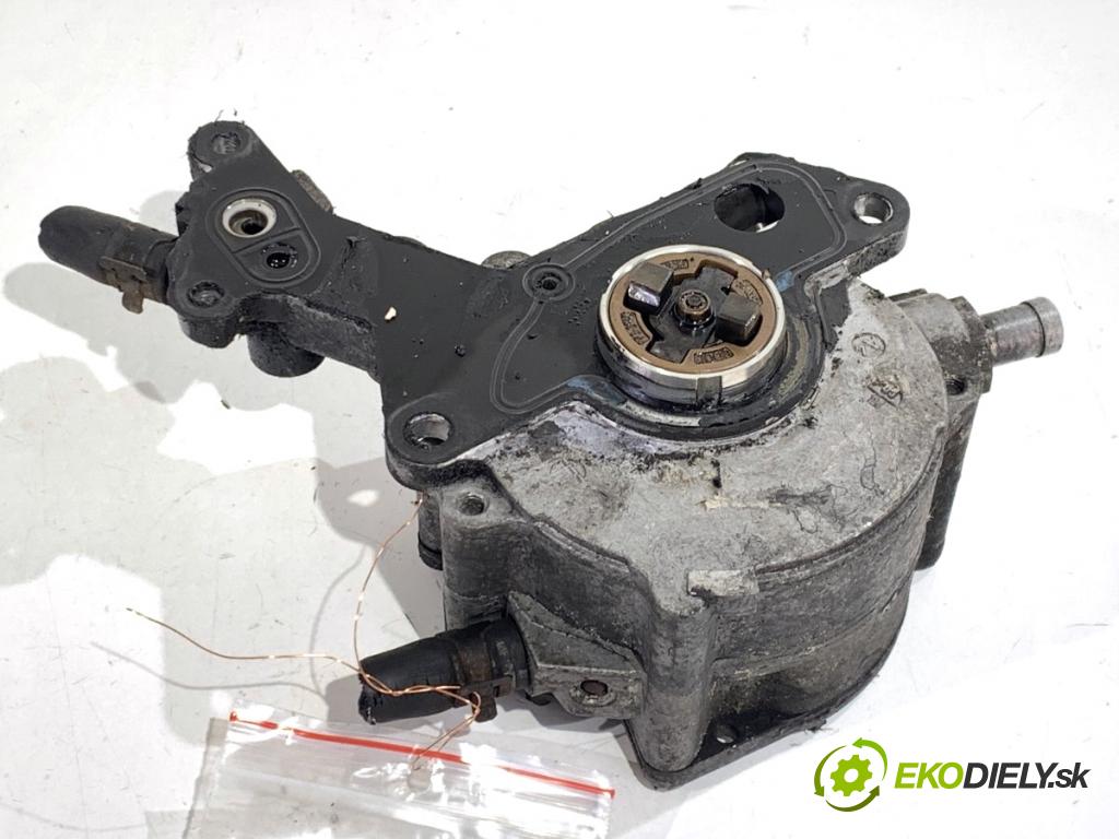 AUDI A4 B6 sedan 2004 96 kW 1.9 TDI 1896 Pumpa vákuová 038145209C