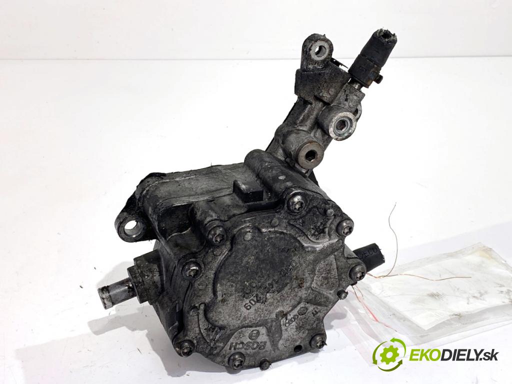 AUDI A4 B6 sedan 2004 96 kW 1.9 TDI 1896 Pumpa vákuová 038145209C