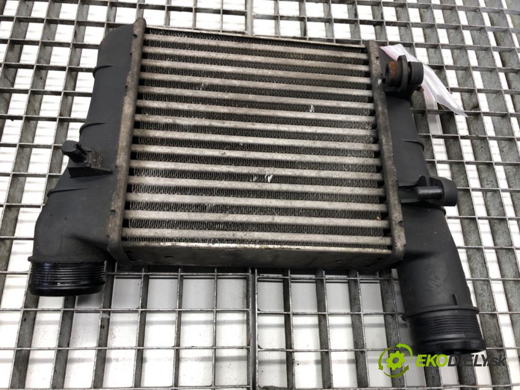 AUDI A4 B6 sedan 2004 96 kW 1.9 TDI 1896 intercooler 8E0145805S (Intercooler (chladič stlačeného vzduchu))