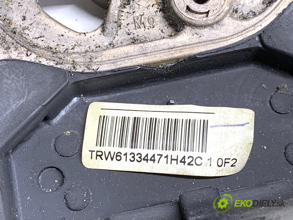 AUDI A4 B6 sedan 2004 96 kW 1.9 TDI 1896 Volant  (Volant)