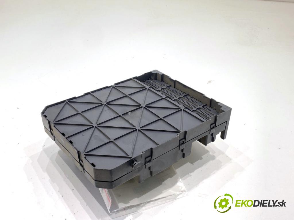 PEUGEOT 207 Kombi 2008 88 kW 1.6 16V 1598 Modul BSI 9663798480 (Poistková skrinka)