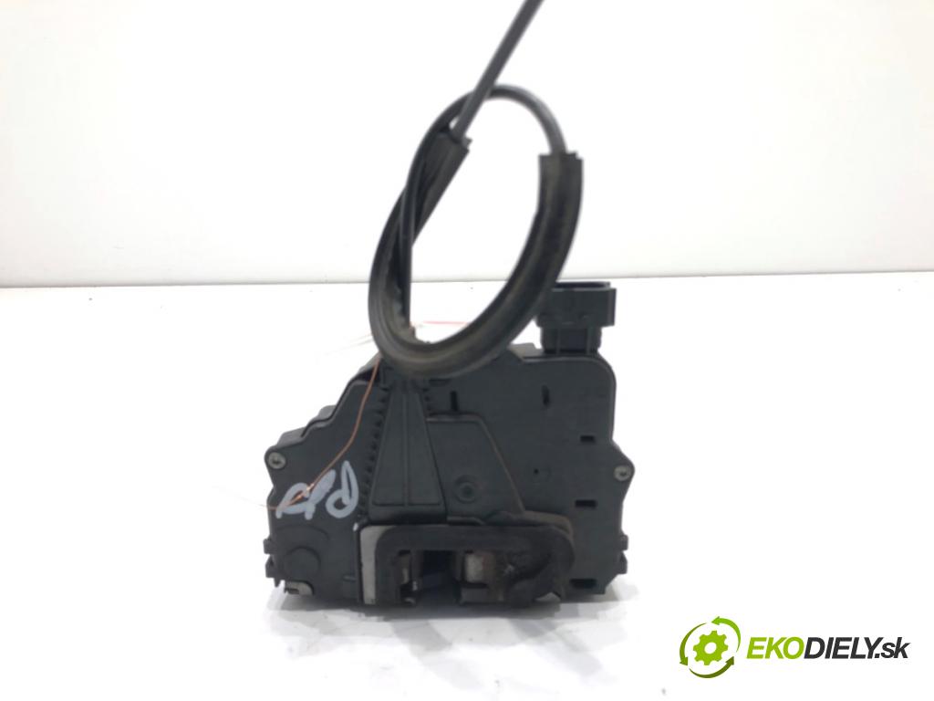 FIAT GRANDE PUNTO liftback 2006 57 kW 1.4 (199AXB11, 199AXB1A, 199BXB1A, 199AXL1A) 1368 zámok Dvere pravy predný 55701964
