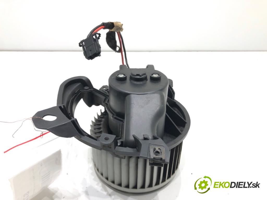 FIAT GRANDE PUNTO liftback 2006 57 kW 1.4 (199AXB11, 199AXB1A, 199BXB1A, 199AXL1A) 1368 topení 5D3330100