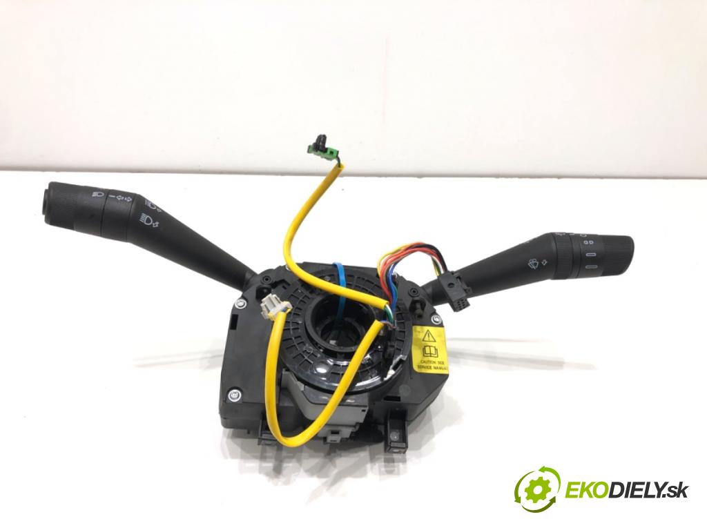 FIAT GRANDE PUNTO liftback 2006 57 kW 1.4 (199AXB11, 199AXB1A, 199BXB1A, 199AXL1A) 1368 Prepínač kombinovaný  (Prepínacie páčky pod volantom)