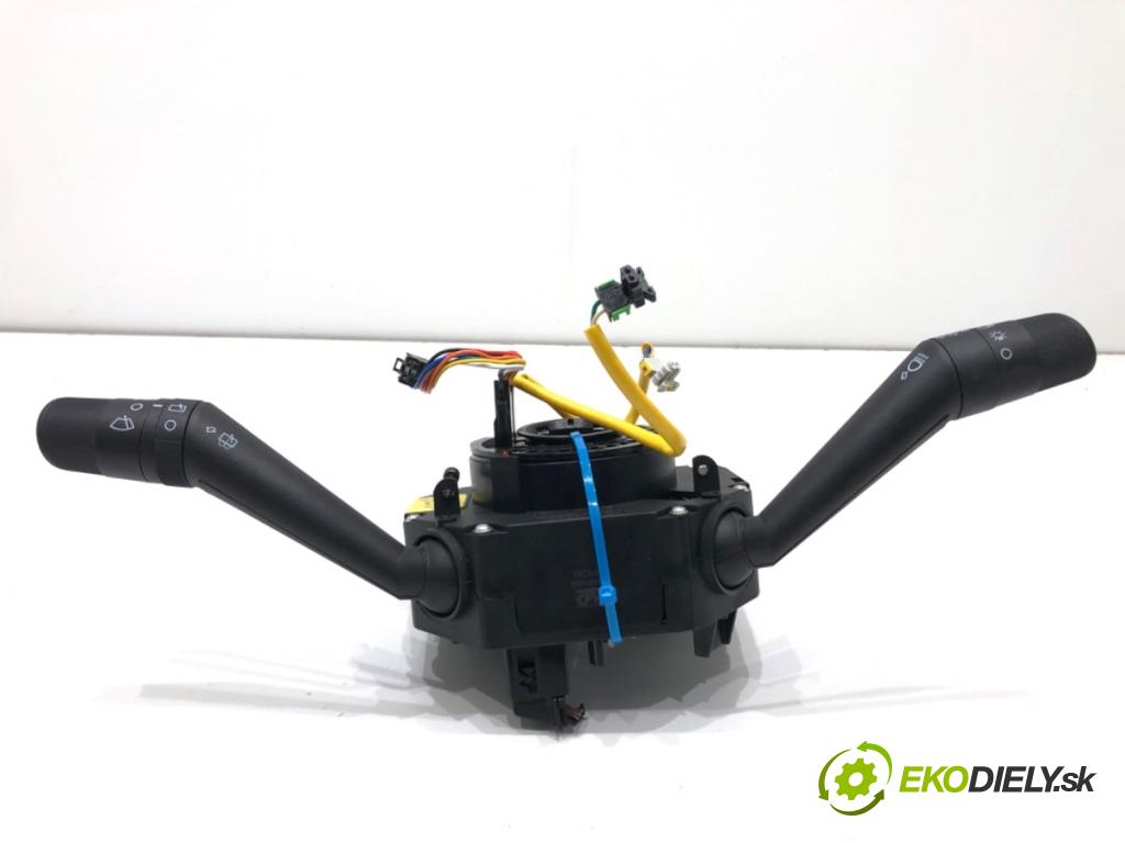 FIAT GRANDE PUNTO liftback 2006 57 kW 1.4 (199AXB11, 199AXB1A, 199BXB1A, 199AXL1A) 1368 Prepínač kombinovaný  (Prepínacie páčky pod volantom)