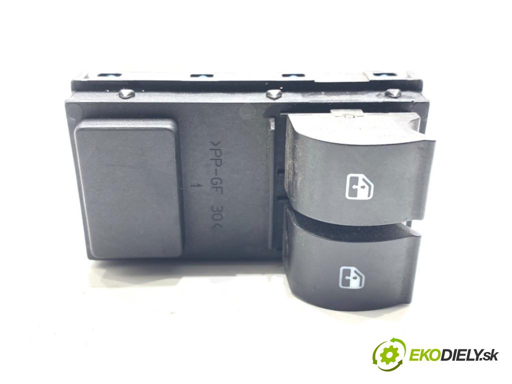 FIAT GRANDE PUNTO liftback 2006 57 kW 1.4 (199AXB11, 199AXB1A, 199BXB1A, 199AXL1A) 1368 Prepínač okien  (Prepínacie páčky pod volantom)