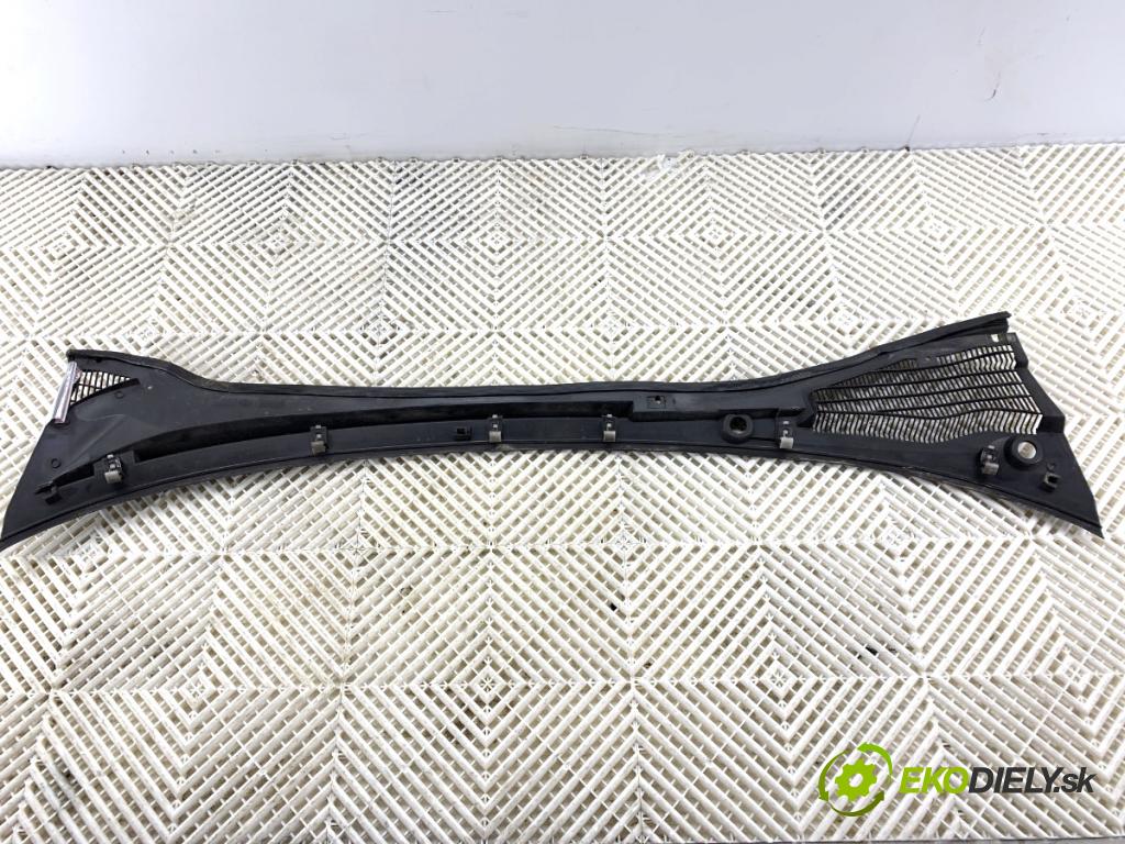 FIAT GRANDE PUNTO liftback 2006 57 kW 1.4 (199AXB11, 199AXB1A, 199BXB1A, 199AXL1A) 1368 Torpédo, plast pod čelné okno 51748698 (Torpédo (plast pod čelným sklom))