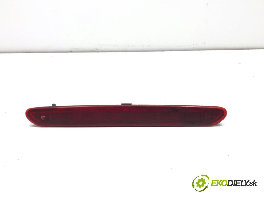 FIAT GRANDE PUNTO liftback 2006 57 kW 1.4 (199AXB11, 199AXB1A, 199BXB1A, 199AXL1A) 1368 Svetlo brzdových svetiel 