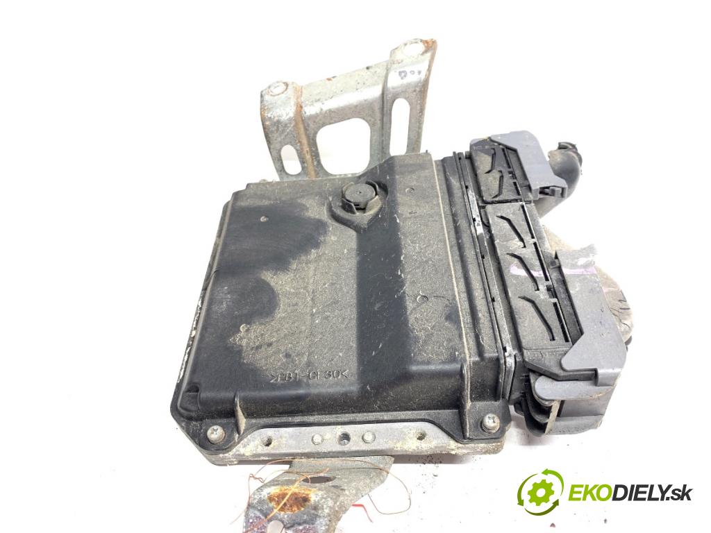 TOYOTA YARIS II liftback 2006 64 kW 1.3 VVT-i (SCP90_) 1298 riadiaca jednotka Motor 89661-0D310 (Riadiaca jednotka)