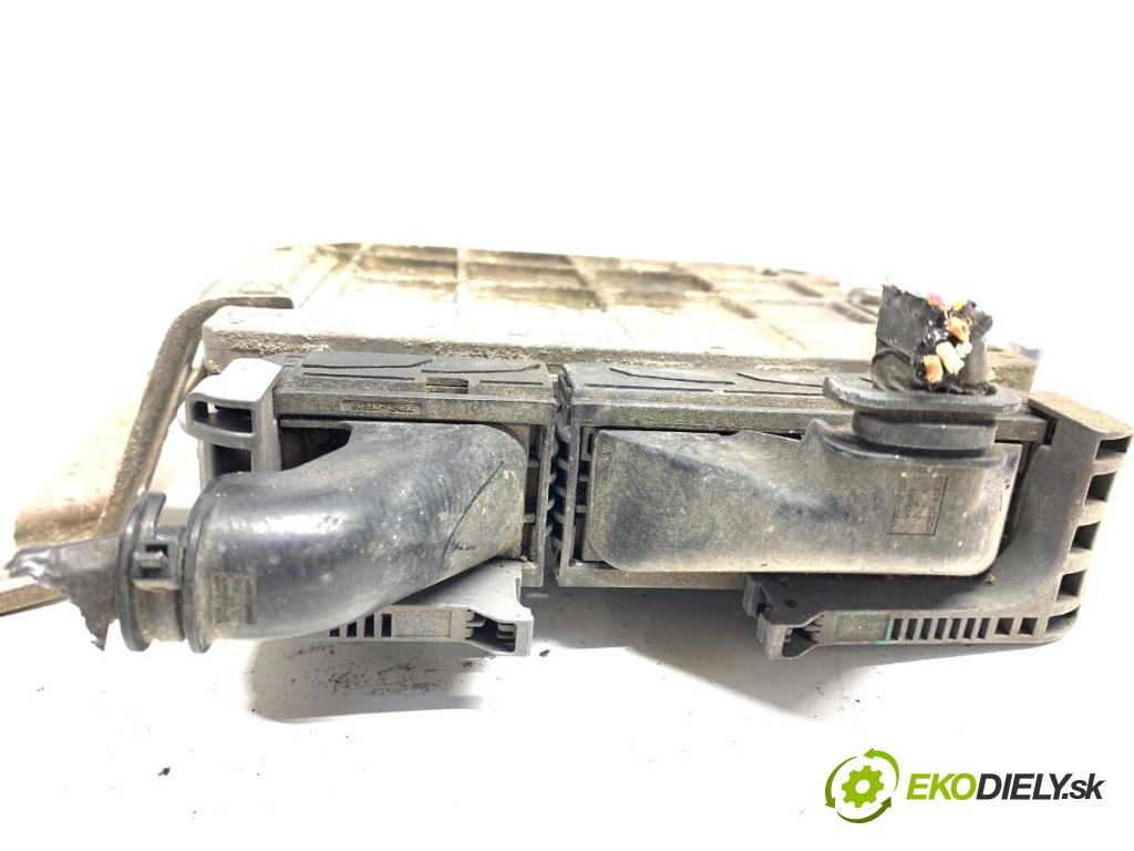 TOYOTA YARIS II liftback 2006 64 kW 1.3 VVT-i (SCP90_) 1298 riadiaca jednotka Motor 89661-0D310 (Riadiaca jednotka)