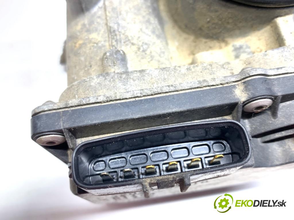 TOYOTA YARIS II liftback 2006 64 kW 1.3 VVT-i (SCP90_) 1298 Škrtiaca klapka 22030-23010 (Škrtiaca klapka)