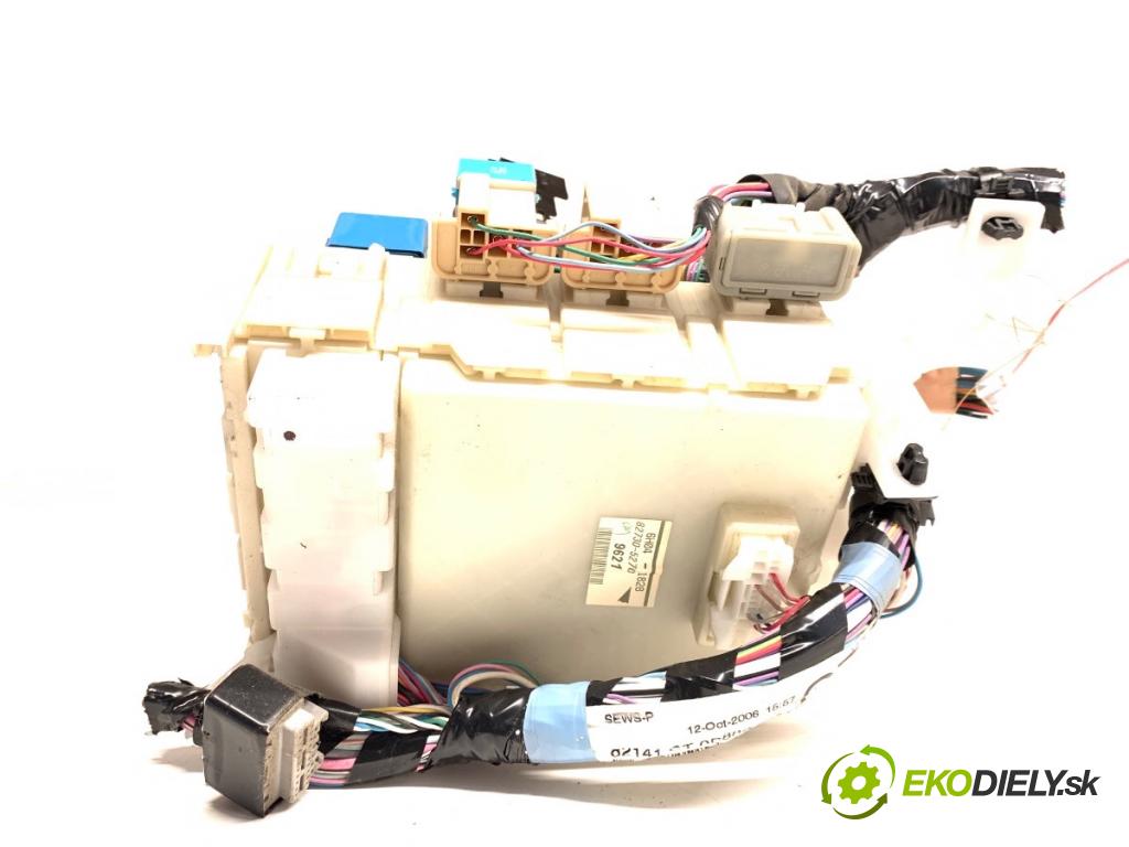 TOYOTA YARIS II liftback 2006 64 kW 1.3 VVT-i (SCP90_) 1298 modul BSI 82730-52700 (Pojistková skříňka)