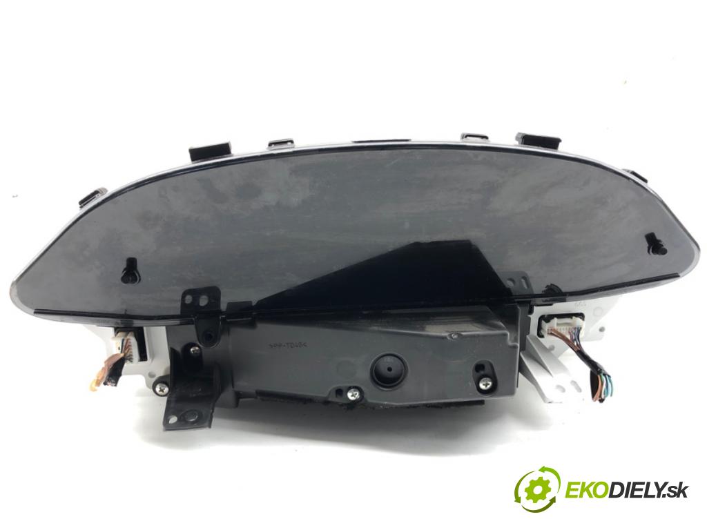 TOYOTA YARIS II liftback 2006 64 kW 1.3 VVT-i (SCP90_) 1298 Prístrojovka 83800-0D660-D (Prístrojová doska)