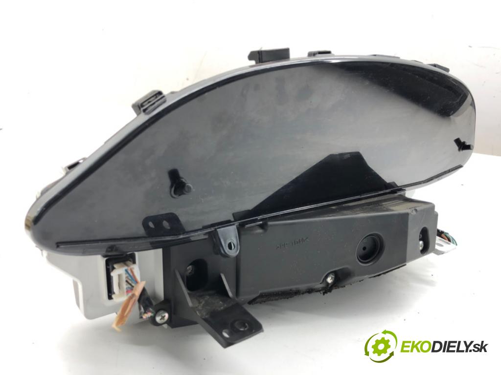 TOYOTA YARIS II liftback 2006 64 kW 1.3 VVT-i (SCP90_) 1298 Prístrojovka 83800-0D660-D (Prístrojová doska)