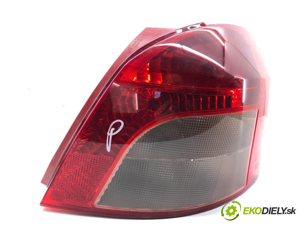 TOYOTA YARIS II liftback 2006 64 kW 1.3 VVT-i (SCP90_) 1298 Svetlo pravy zad 