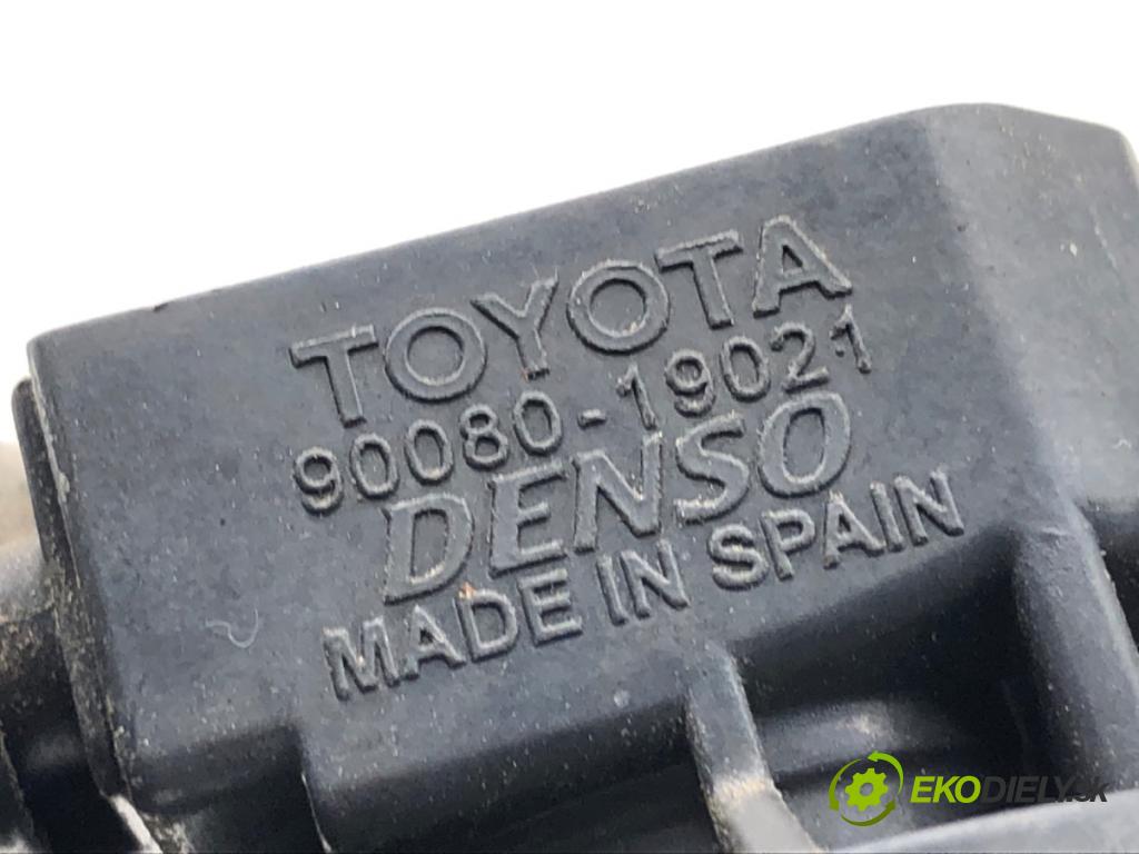 TOYOTA YARIS II liftback 2006 64 kW 1.3 VVT-i (SCP90_) 1298 Cievka zapaľovacia 90080-19021