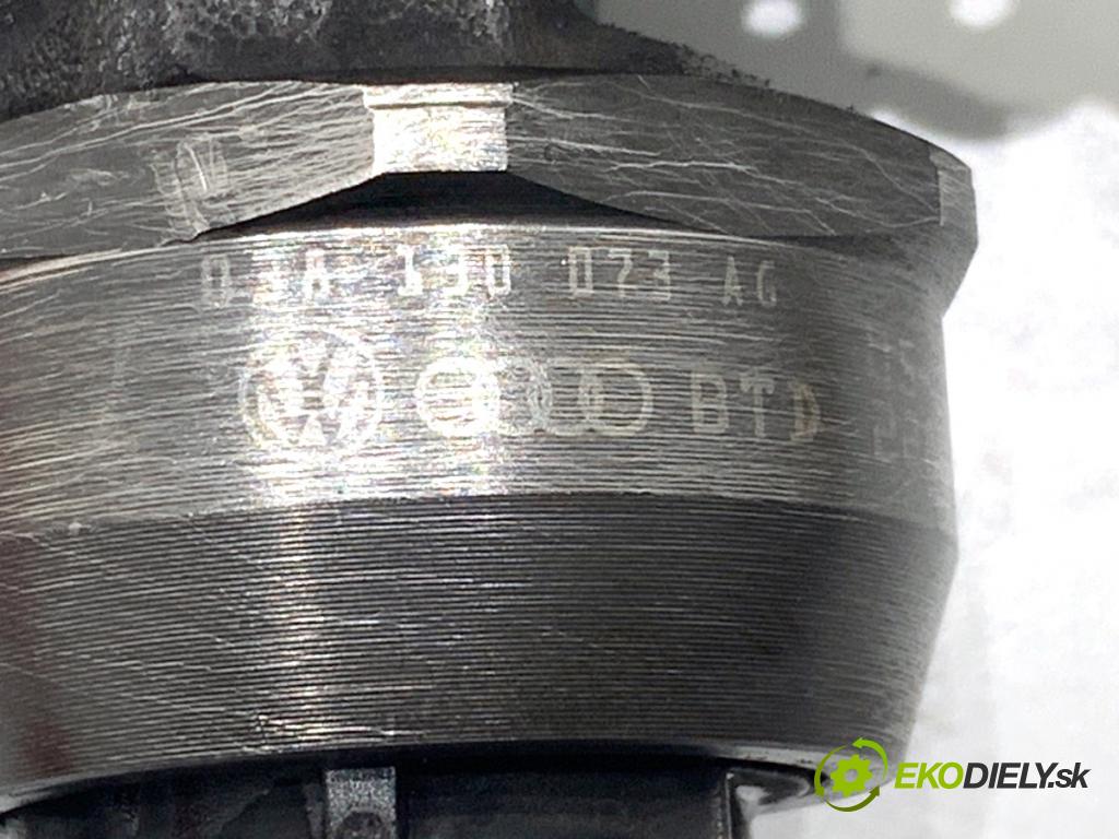 SEAT LEON II liftback 2005 77 kW 1.9 TDI 1896 vstrekovače 038130073AG