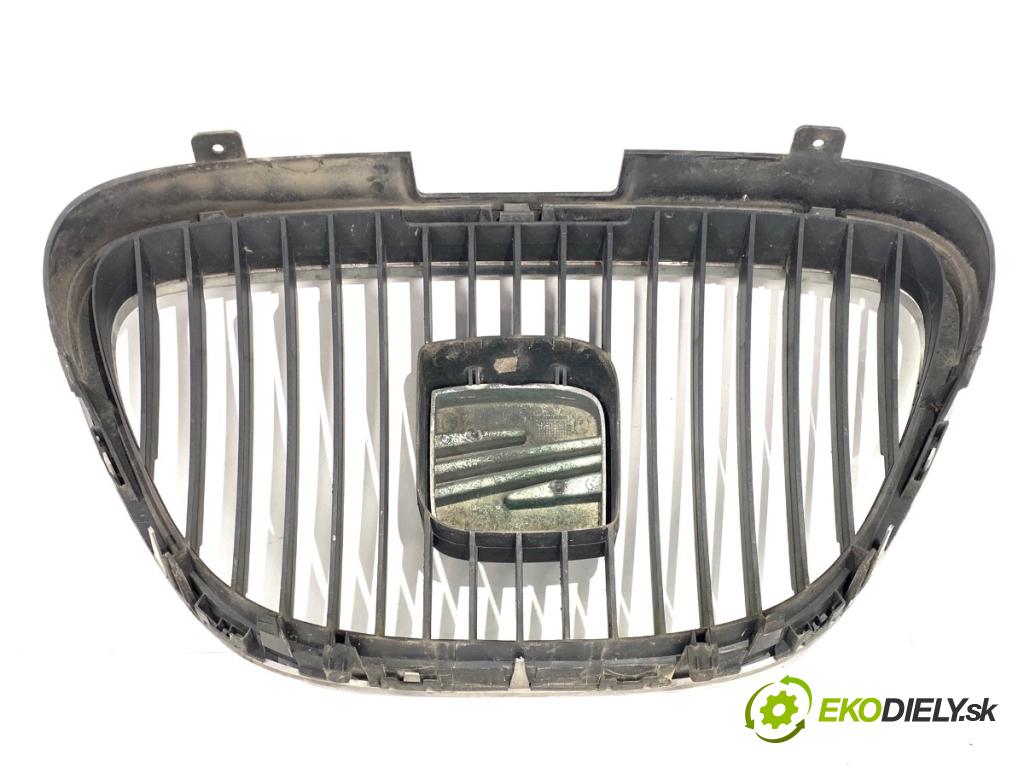 SEAT LEON II liftback 2005 77 kW 1.9 TDI 1896 mřížka maska  (Přední mřížka (maska chladiče))