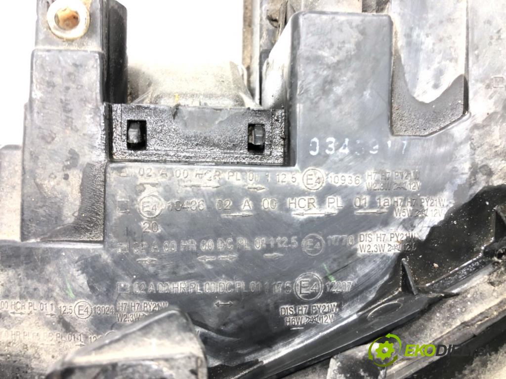 AUDI A4 B6 sedan 2002 74 kW 1.9 TDI 1896 Svetlomet ľavy predný XENON