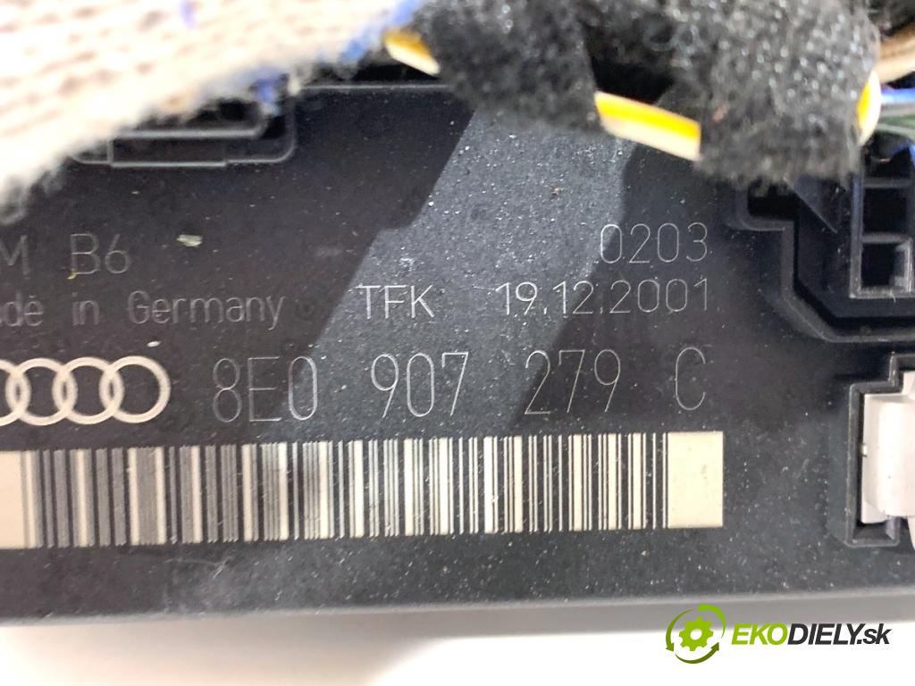 AUDI A4 B6 sedan 2002 74 kW 1.9 TDI 1896 Modul svetiel 8E0907279C (Riadiaca jednotka ostatné)