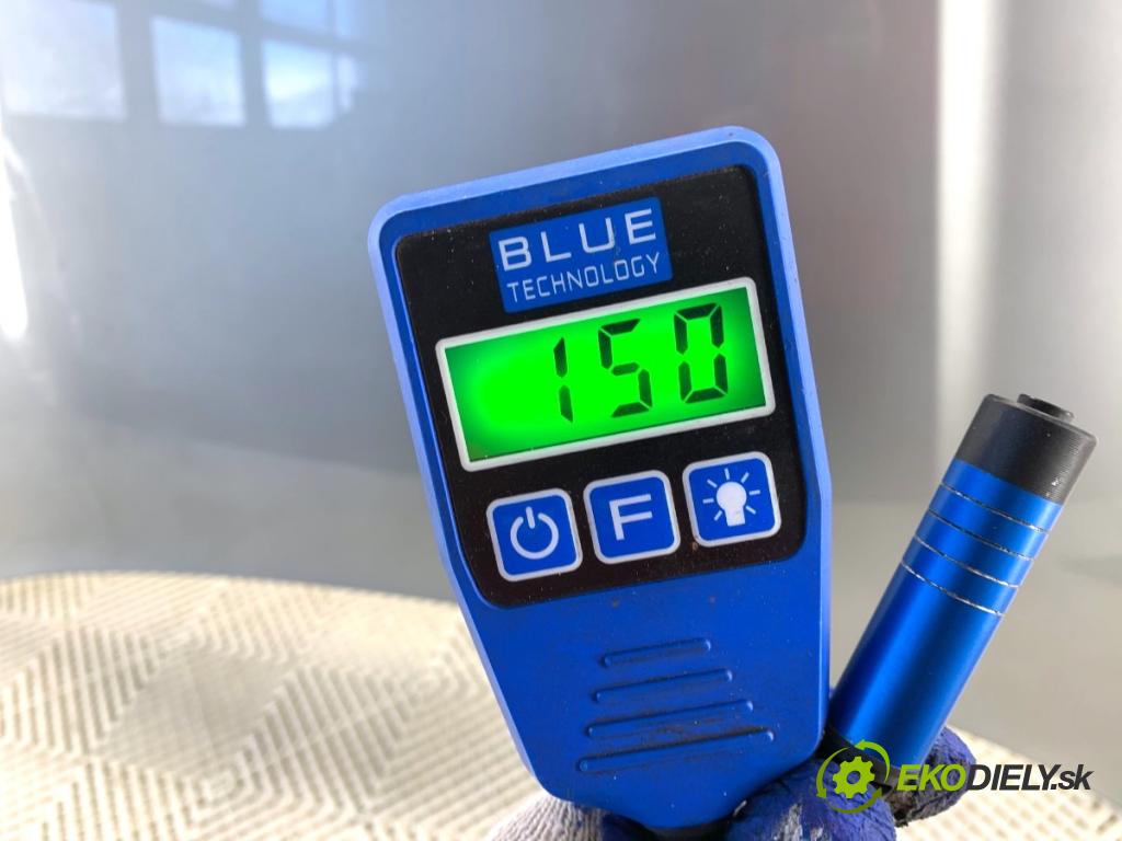 AUDI A4 B6 sedan 2002 74 kW 1.9 TDI 1896 kapota  (Kapota)