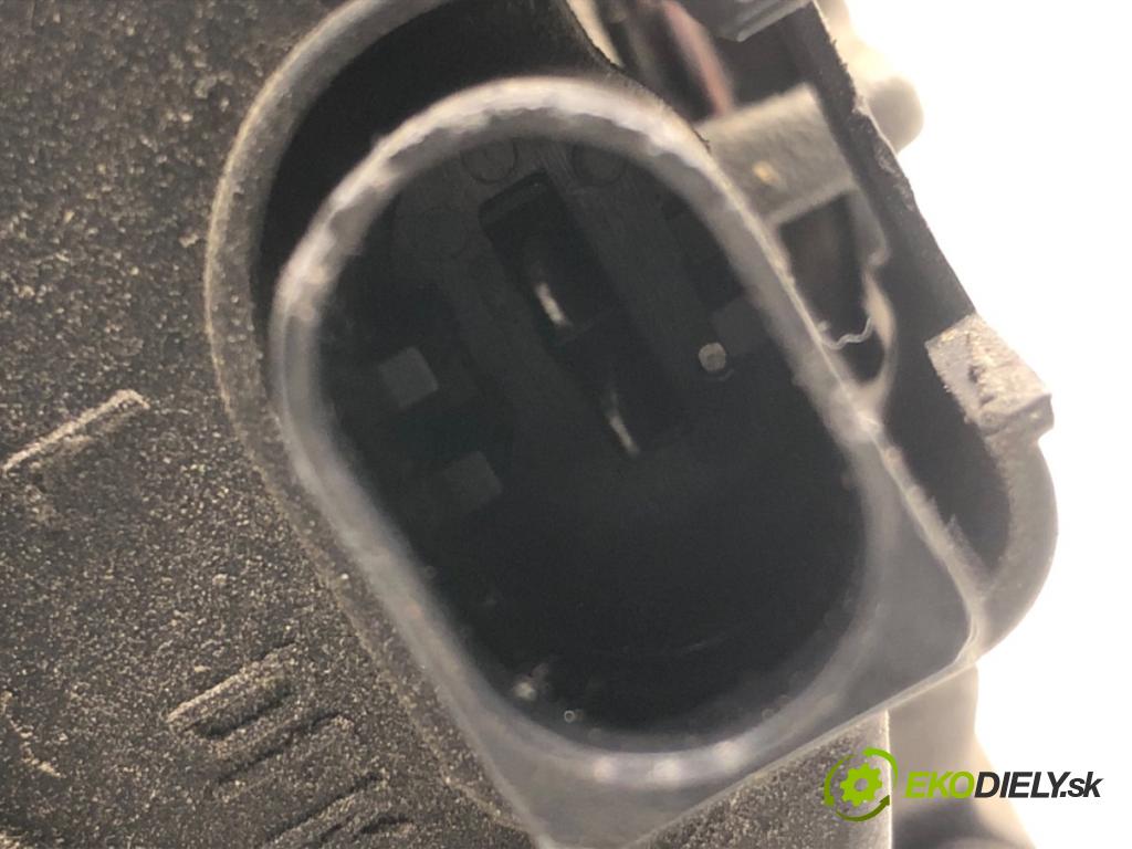 AUDI A4 B6 sedan 2002 74 kW 1.9 TDI 1896 Alternátor 028903029R (Alternátor)