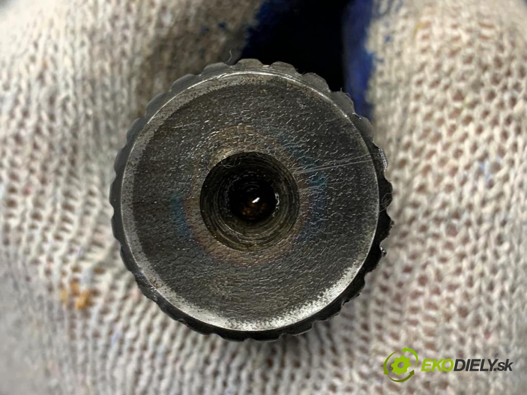 FIAT BRAVO II liftback 2010 103 kW 1.4 16V (198AXS1B) 1368 Poloos pravy predný 55213053