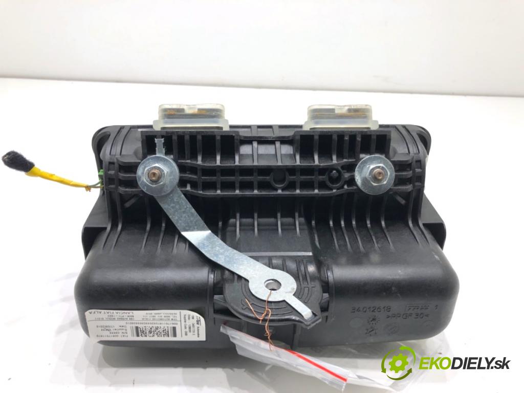 FIAT BRAVO II liftback 2010 103 kW 1.4 16V (198AXS1B) 1368 AirBag spolujazdca 00517511870 (Airbag)