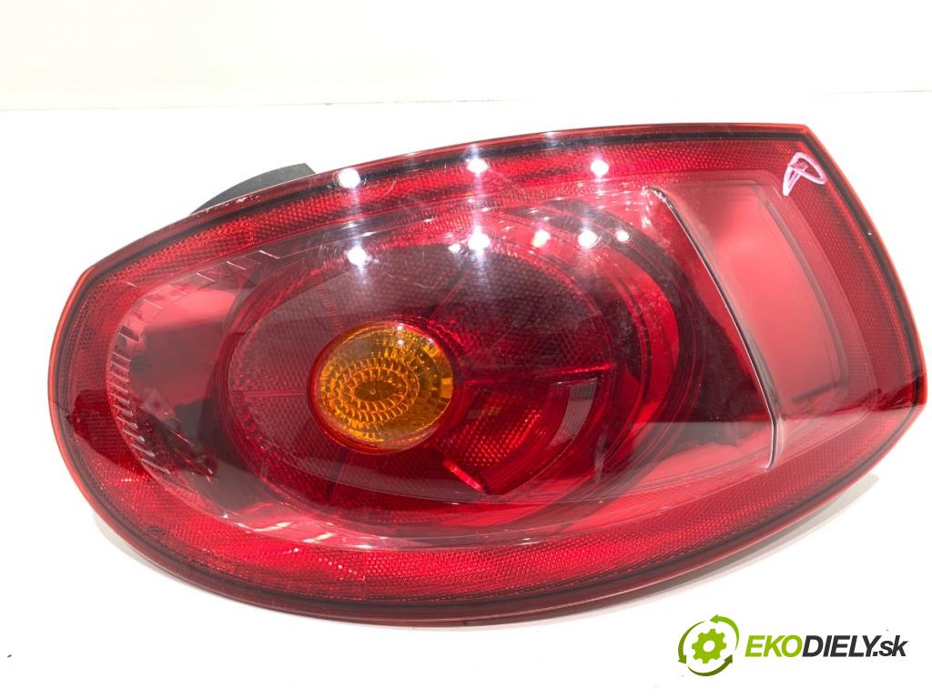 FIAT BRAVO II liftback 2010 103 kW 1.4 16V (198AXS1B) 1368 Svetlo pravy zad 