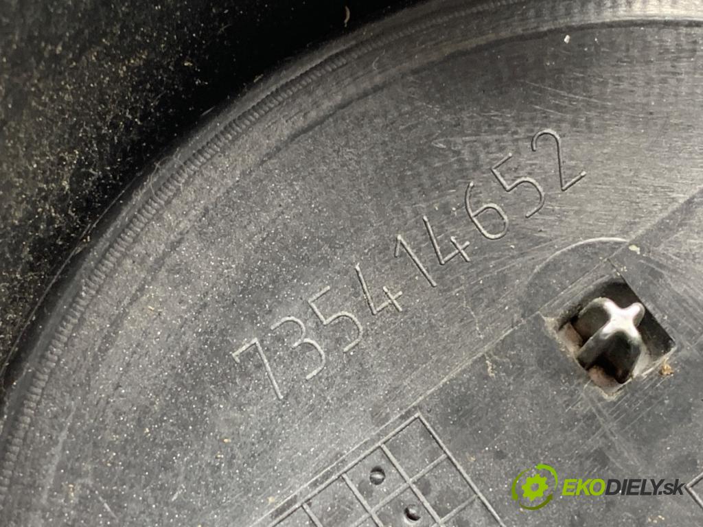 FIAT BRAVO II liftback 2010 103 kW 1.4 16V (198AXS1B) 1368 mřížka maska 735414652 (Přední mřížka (maska chladiče))