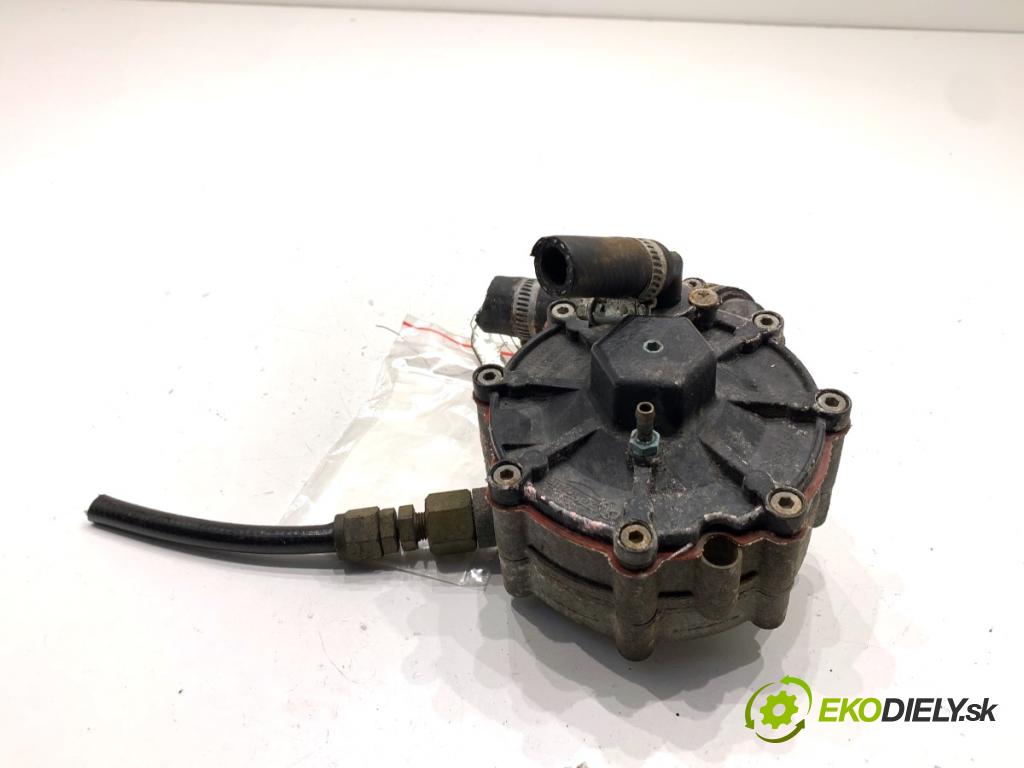 VOLVO S80 II sedan 2006 232 kW 4.4 V8 AWD 4414 Reduktor do plynu LPG 67R-014619 (LPG)