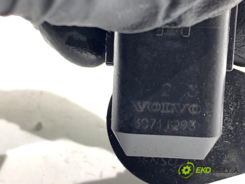 VOLVO S80 II sedan 2006 232 kW 4.4 V8 AWD 4414 snímač pozice vačkového hřídele 30711293 (Snímač polohy klikového hřídele)