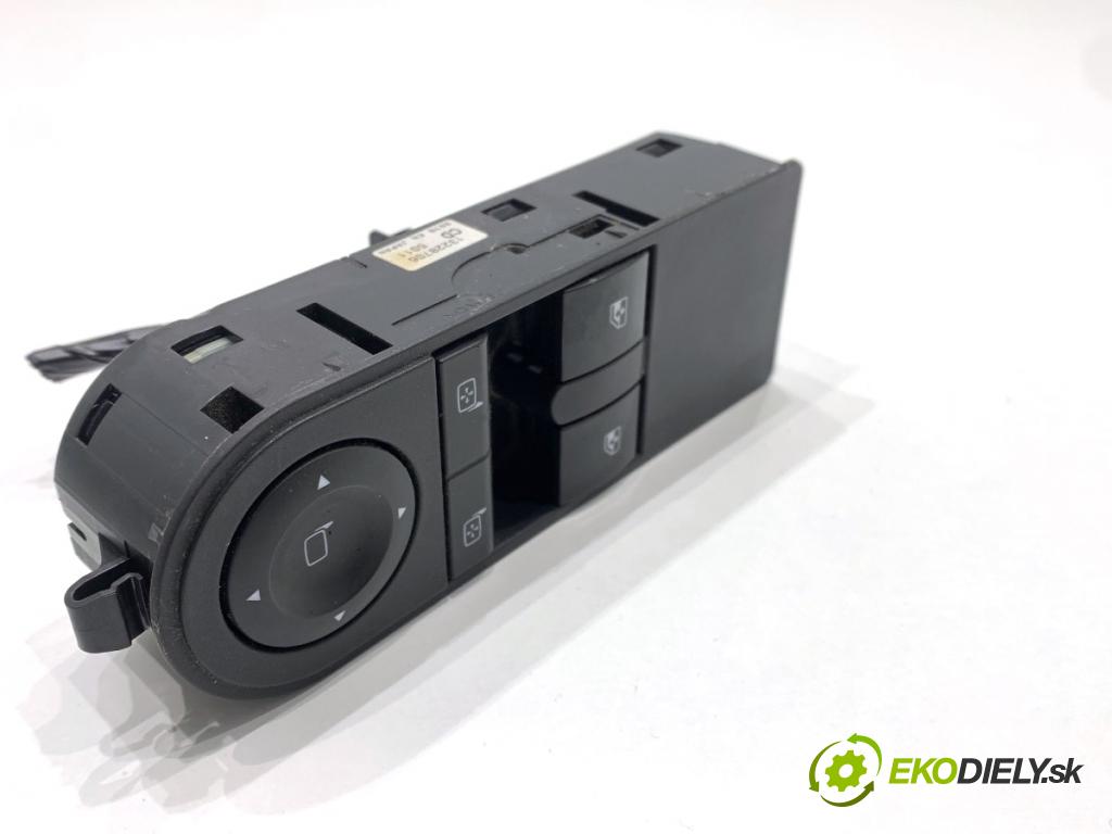 OPEL ASTRA H Kombi 2010 59 kW 1.7 CDTI (L35) 1686 Prepínač okien 13228706 (Prepínacie páčky pod volantom)