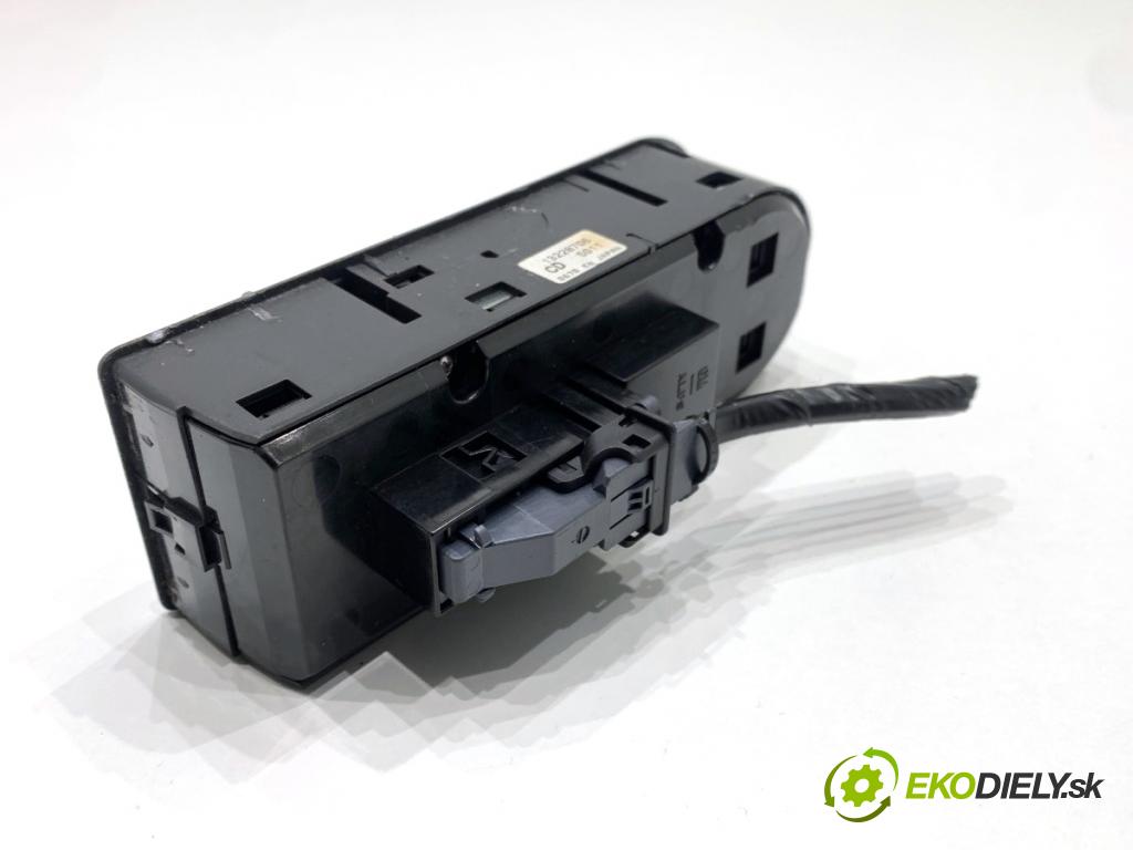 OPEL ASTRA H Kombi 2010 59 kW 1.7 CDTI (L35) 1686 Prepínač okien 13228706 (Prepínacie páčky pod volantom)