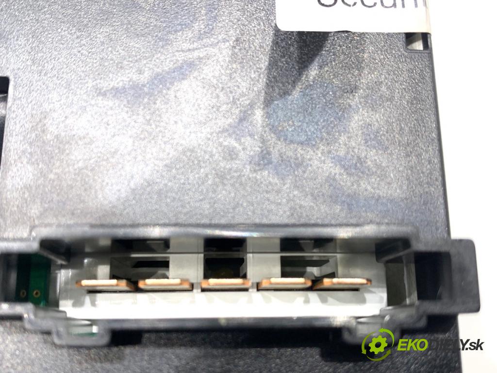 OPEL ASTRA H Kombi 2010 59 kW 1.7 CDTI (L35) 1686 Panel ovládania kúrenia 13308176 (Prepínacie páčky pod volantom)