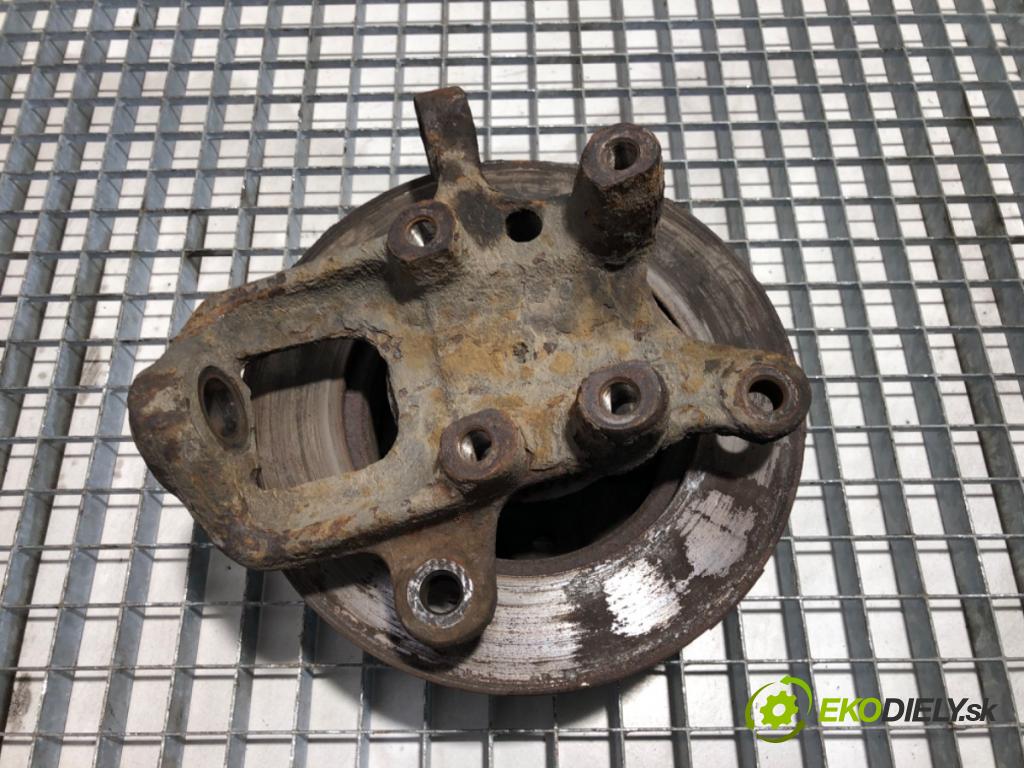 MERCEDES-BENZ W903 Autobus 2005 80 kW 211 CDI 2148 náboj pravý přední část