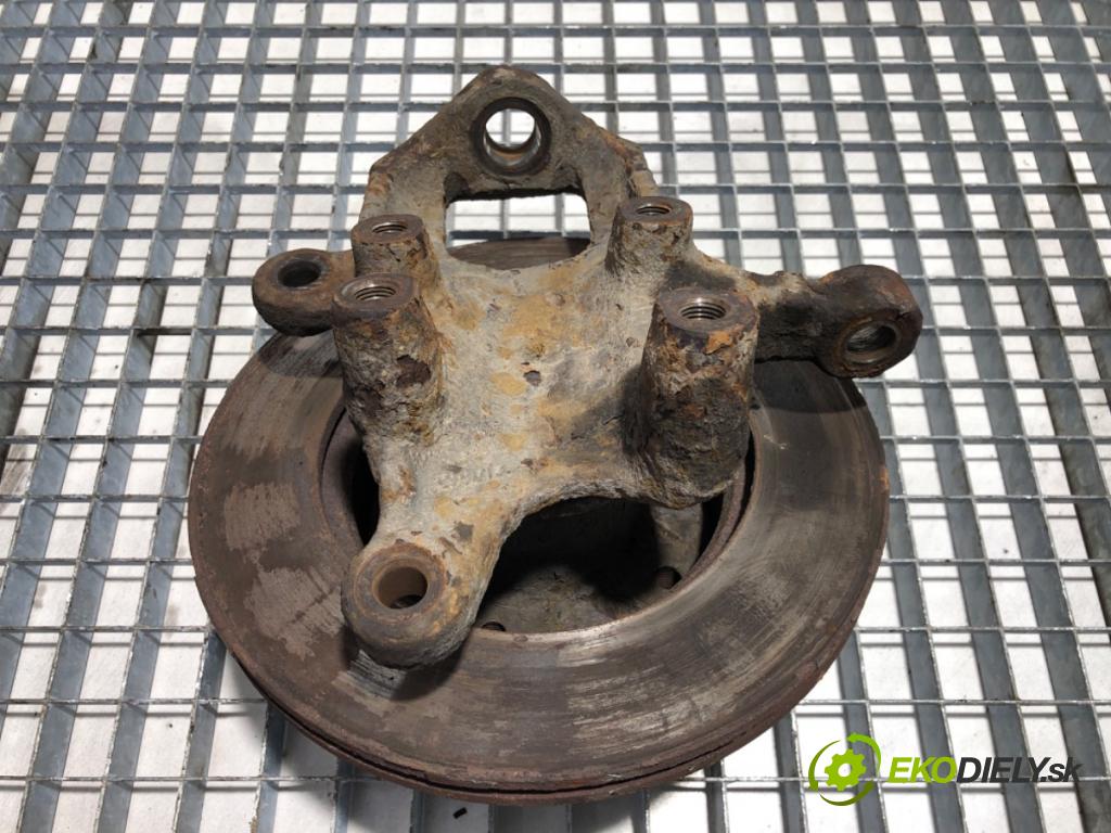 MERCEDES-BENZ W903 Autobus 2005 80 kW 211 CDI 2148 náboj pravý přední část