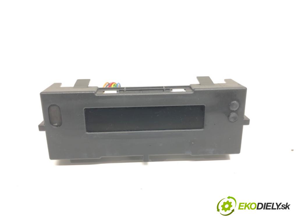 RENAULT CLIO III liftback 2007 55 kW 1.2 16V (BR02, BR0J, BR11, CR02, CR0J, CR11) 1149 Dislpej 8200307273 (Prístrojová doska)