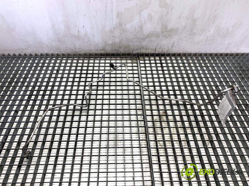 RENAULT CLIO III liftback 2007 55 kW 1.2 16V (BR02, BR0J, BR11, CR02, CR0J, CR11) 1149 rúrka klimatizace 8200422126 (Trubka klimatizace)