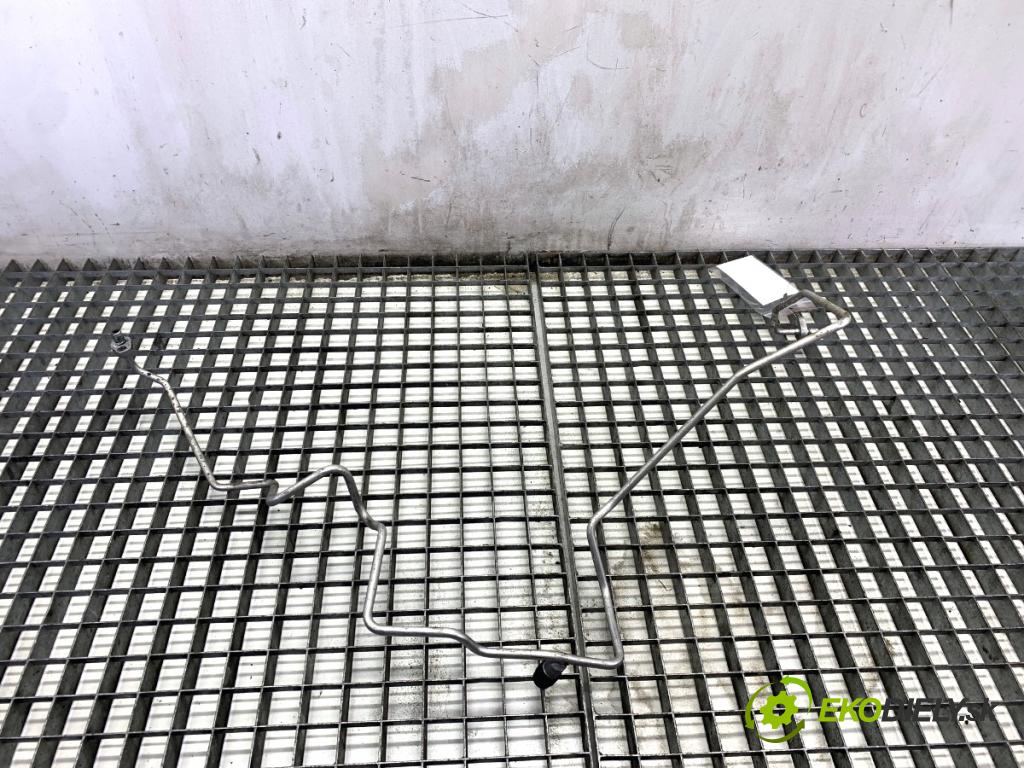 RENAULT CLIO III liftback 2007 55 kW 1.2 16V (BR02, BR0J, BR11, CR02, CR0J, CR11) 1149 rúrka klimatizace 8200422126 (Trubka klimatizace)