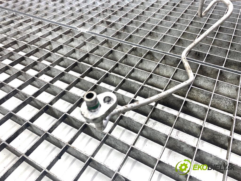 RENAULT CLIO III liftback 2007 55 kW 1.2 16V (BR02, BR0J, BR11, CR02, CR0J, CR11) 1149 rúrka klimatizace 8200422126 (Trubka klimatizace)