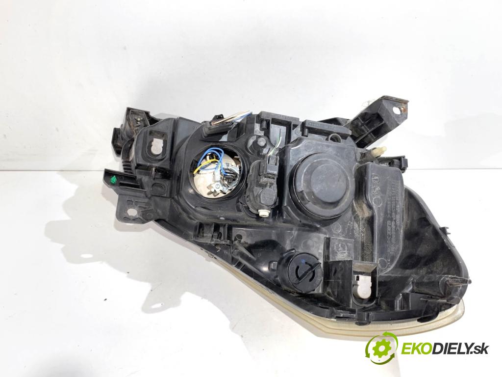 RENAULT CLIO III liftback 2007 55 kW 1.2 16V (BR02, BR0J, BR11, CR02, CR0J, CR11) 1149 Svetlomet ľavy predný 8200865321