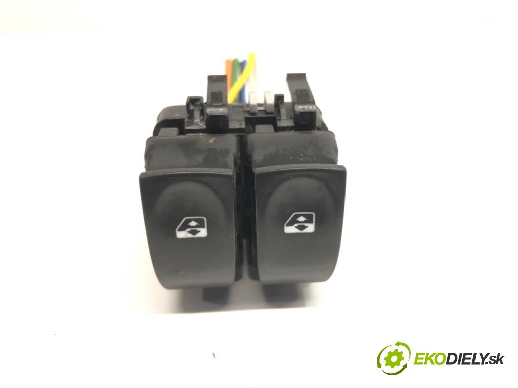 RENAULT CLIO III liftback 2007 55 kW 1.2 16V (BR02, BR0J, BR11, CR02, CR0J, CR11) 1149 Prepínač okien  (Prepínacie páčky pod volantom)