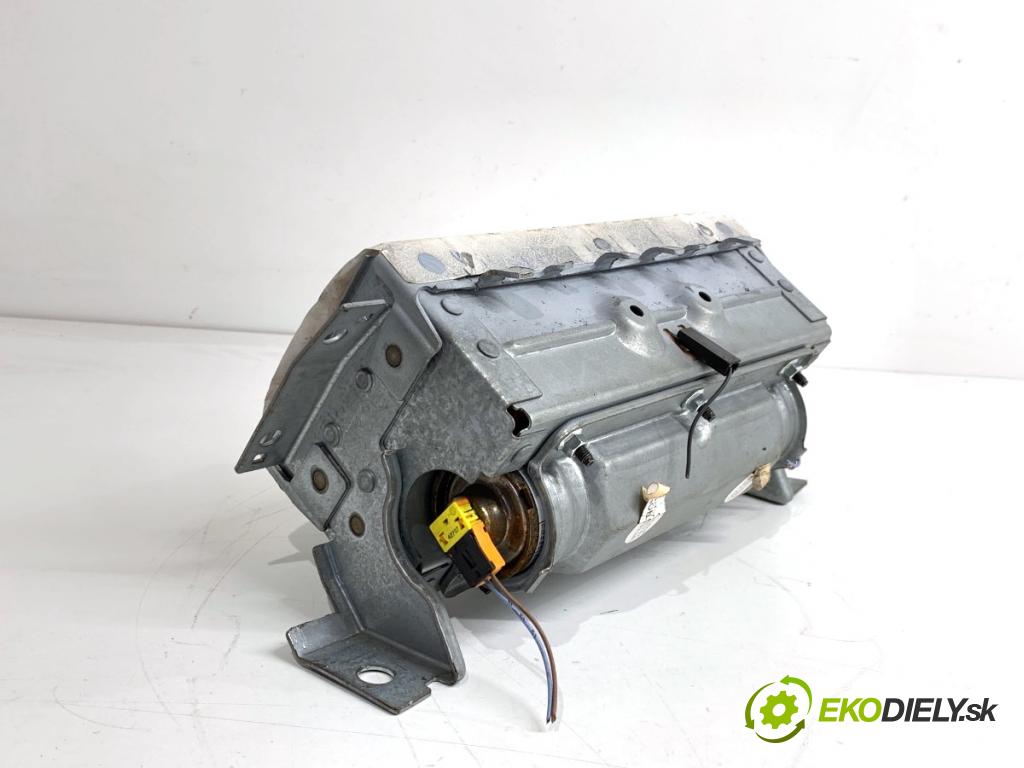 RENAULT CLIO III liftback 2007 55 kW 1.2 16V (BR02, BR0J, BR11, CR02, CR0J, CR11) 1149 AirBag spolujazdca 8200303496 (Airbag)